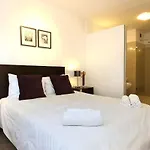 Large 1 Bedroom St Martini Apartment At Company Gardens